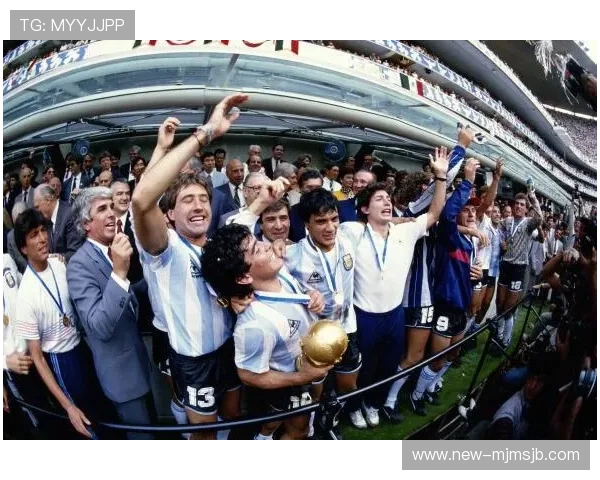 历届世界杯决赛比分记录大全:详细整理每届比赛的比分变化与精彩瞬间